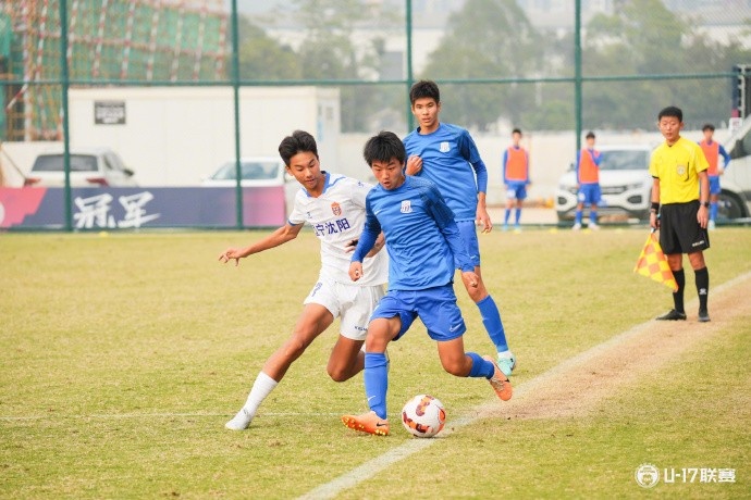 上海申花U17队获青少年锦标赛亚军王子衡获赛事最佳球员奖项