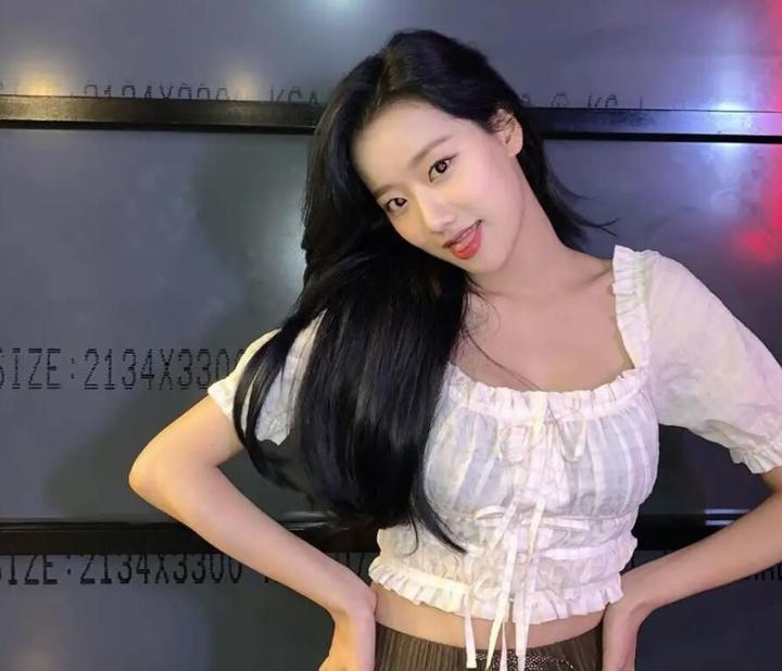 吃瓜韩媒爆料：李刚仁被拍和女团李娜恩在车内、家中约会