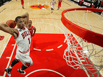 不到10次罚球，单场60分！库里成为继里克·巴里之后NBA历史上的第二人