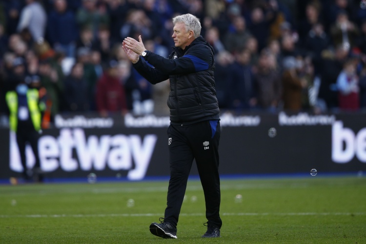 莫耶斯:希望尽快破解密码,我们需要继续提升菲利普斯的信心