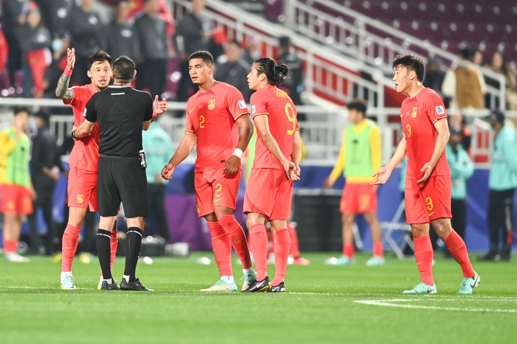 6分之战不容有失！国足vs新加坡三要点考验伊万执教水平