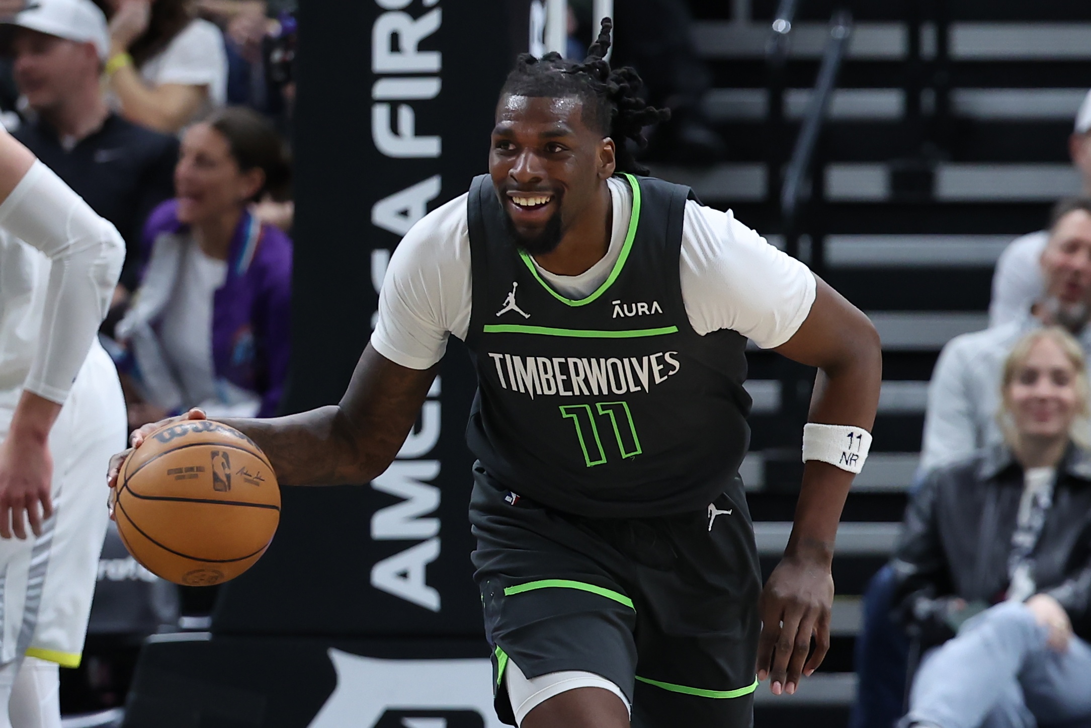 【直播吧评选】3月25日NBA最佳球员