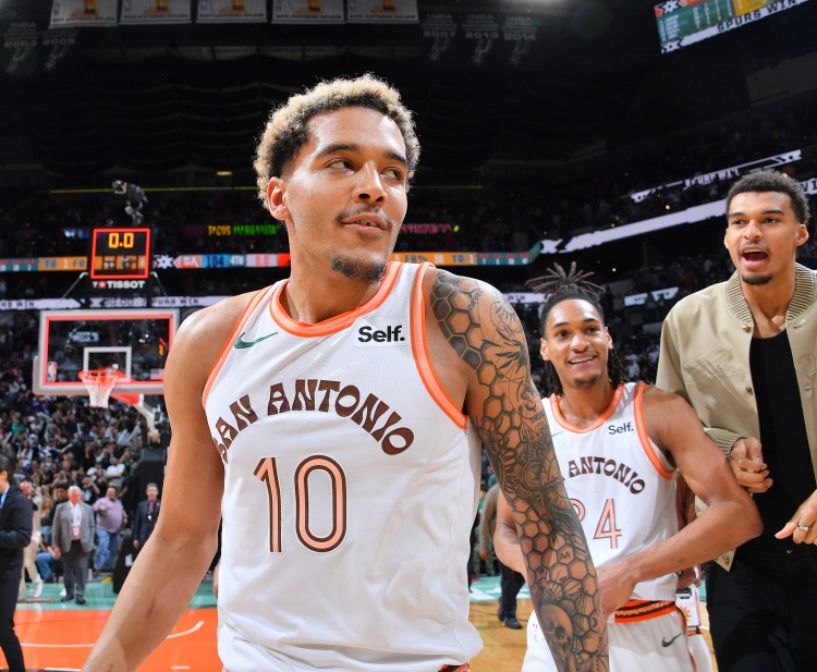 【直播吧评选】3月26日NBA最佳球员