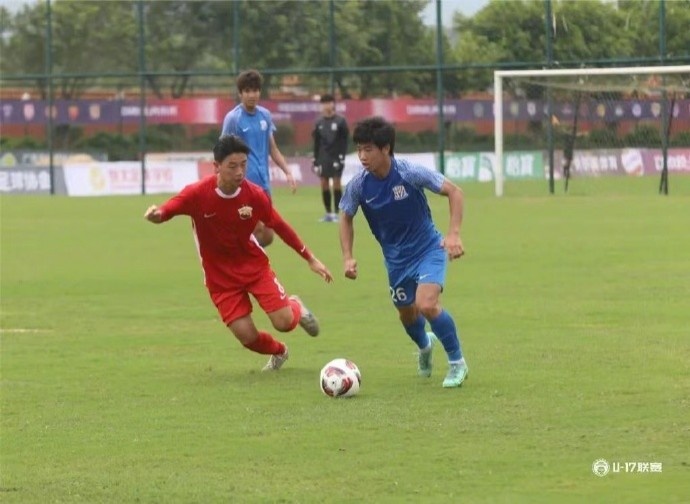 上海申花U17队5战3胜2平积11分，晋级U17锦标赛决赛阶段比赛