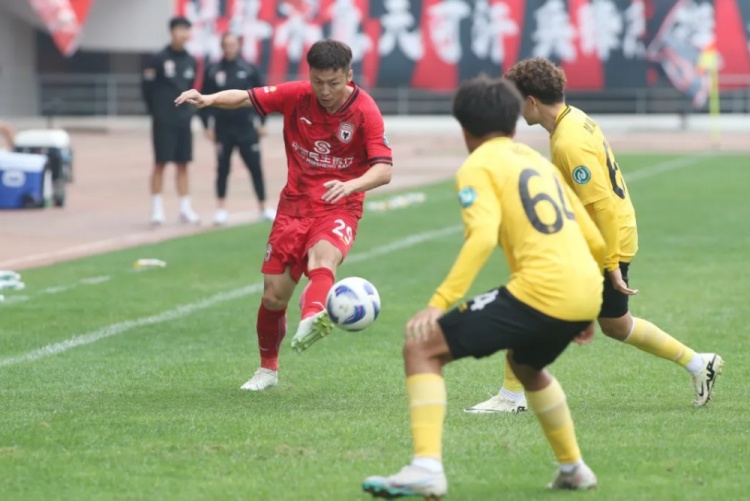 【战报】胡明天绝杀伍承儒建功陕西联合21湖北青年星