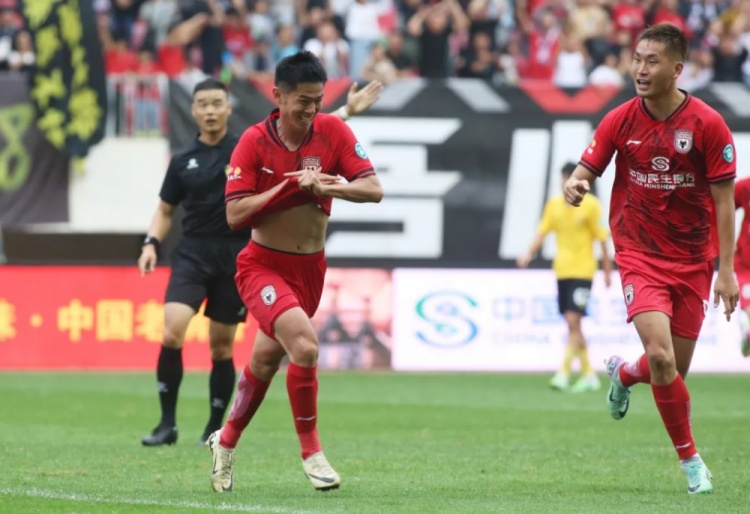 【战报】胡明天绝杀伍承儒建功陕西联合21湖北青年星