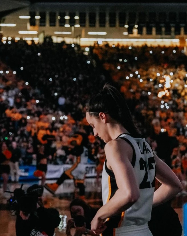 她拯救了WNBA，却为何被疯狂针对