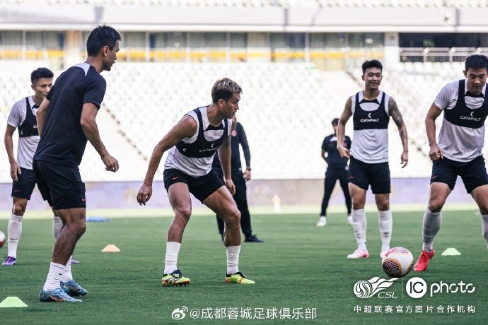 徐正源：深圳新鹏城补强后提升很多蓉城会更专注认真对待比赛