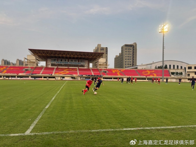 一线队战报上海嘉定汇龙在热身赛中30战胜石家庄功夫