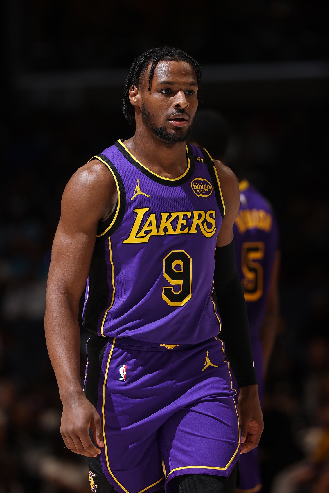 布朗尼发展联盟首秀9中2拿下6分在NBA5场6中1合计得到4分